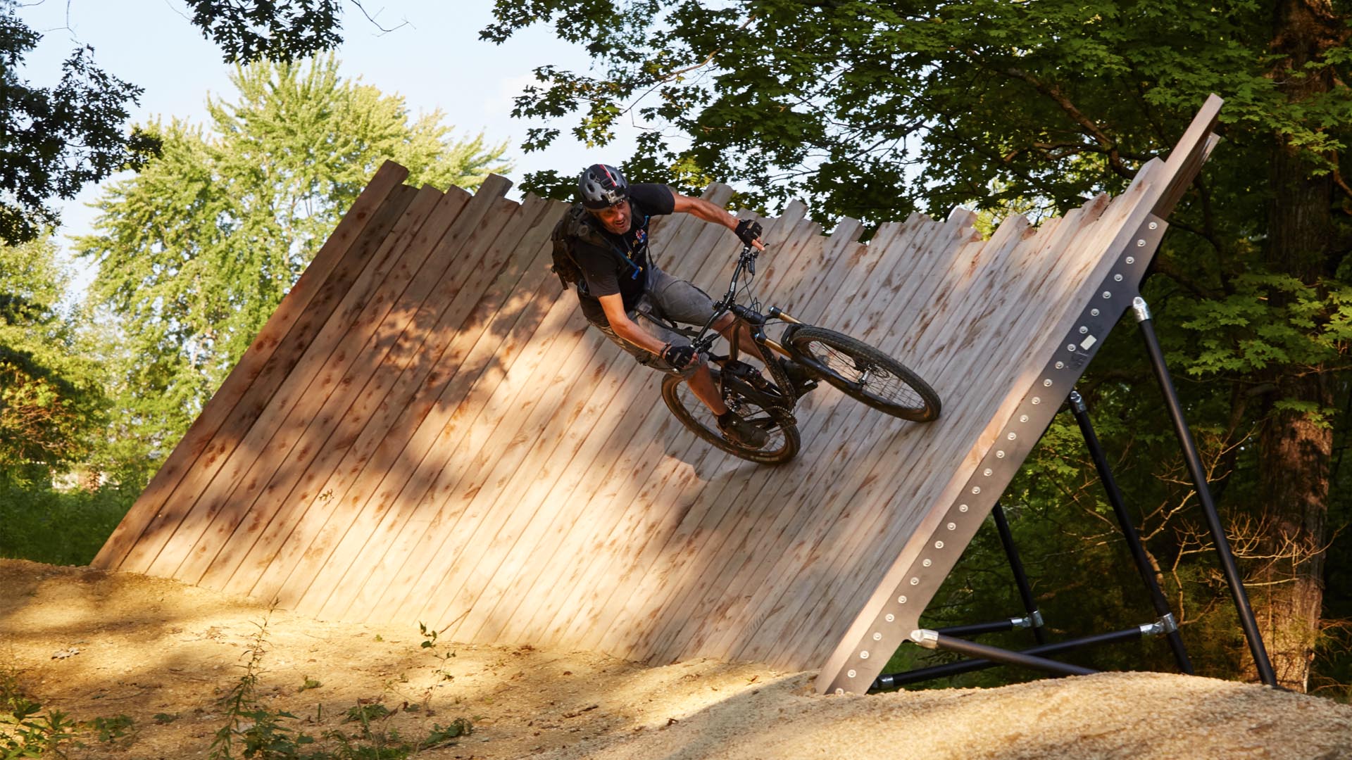 Silo center store bike park